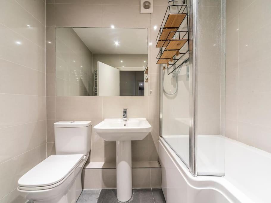 Surbiton Garden Flat公寓 外观 照片